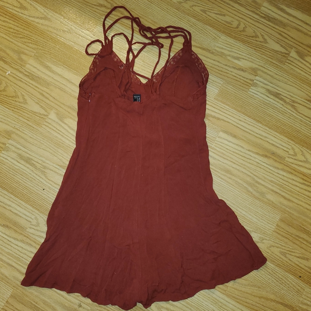 Romper - Picture 2 of 4
